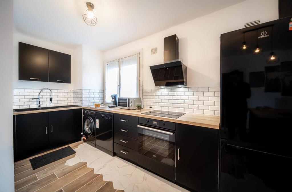 Beautifulhome Appartement Avec Balcon - Centre Ville Chalon sur Saone Esterno foto